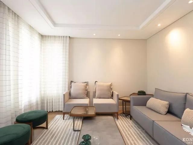 Casa com 593m² 4 quartos e 5 banheiros, à venda, no bairro São Braz em Curitiba