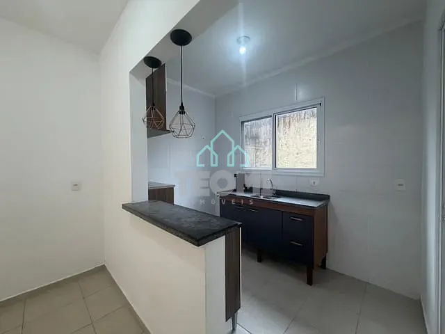 Casa com 125m² 2 quartos e 1 banheiro, à venda, no bairro Vila Areao em Taubaté