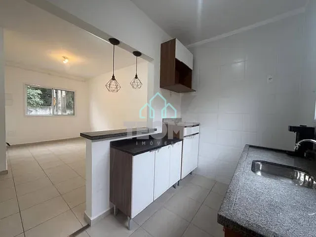 Casa com 125m² 2 quartos e 1 banheiro, à venda, no bairro Vila Areao em Taubaté