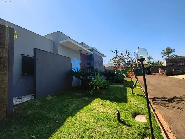 Casa com 487m² 2 quartos e 4 banheiros, à venda, no bairro Jardim Itatiaia 2 em Londrina