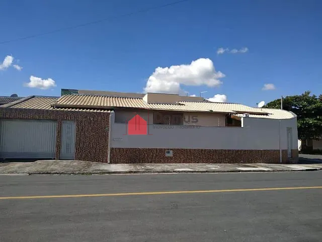 Casa com 146m² 3 quartos e 2 banheiros, à venda, no bairro Residencial Pasin em Pindamonhangaba
