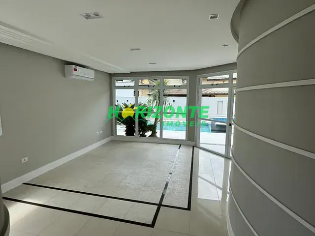 Casa com 450m² 3 quartos e 4 banheiros, à venda, no bairro Condomínio Esplanada do Sol em São José dos Campos