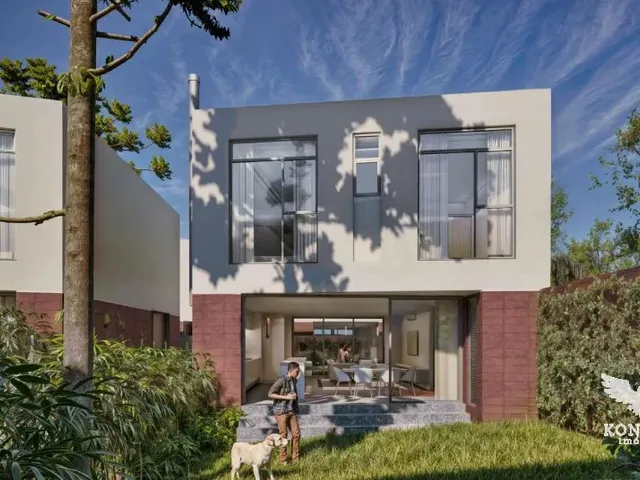Casa 3 quartos e 5 banheiros, à venda, no bairro São Braz em Curitiba