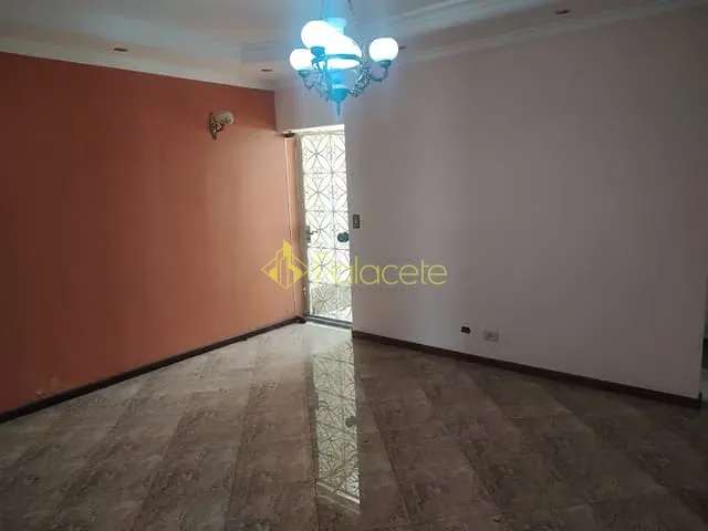 Casa com 350m² 4 quartos e 6 banheiros, à venda, no bairro Vila Jaboticabeira em Taubaté