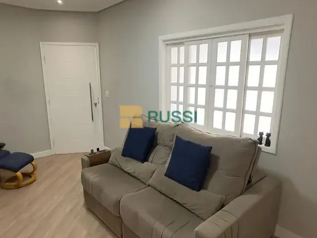 Casa 3 quartos e 2 banheiros, à venda, no bairro Cidade Morumbi em São José dos Campos
