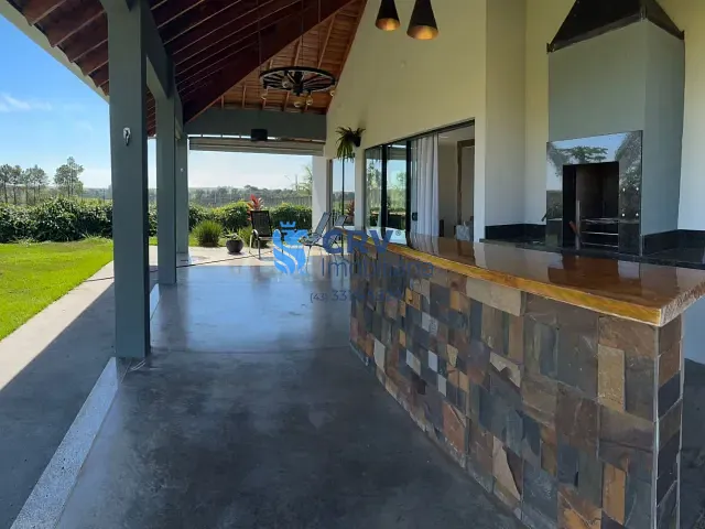 Casa com 1750m² 2 quartos e 1 banheiro, à venda, no bairro Esperança em Londrina