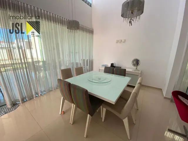 Casa 3 quartos e 4 banheiros, à venda ou para alugar, no bairro Jardim Caçapava em Caçapava