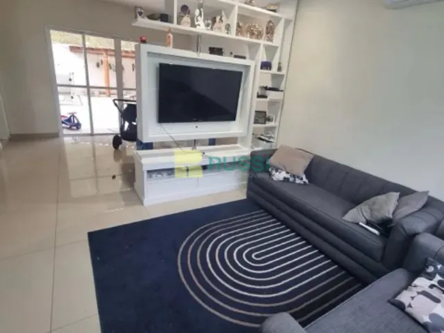 Casa 4 quartos e 4 banheiros, à venda, no bairro Urbanova em São José dos Campos