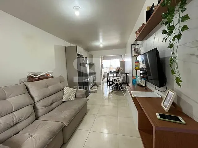 Casa com 150m² 2 quartos e 1 banheiro, à venda, no bairro Desbravador em Chapecó