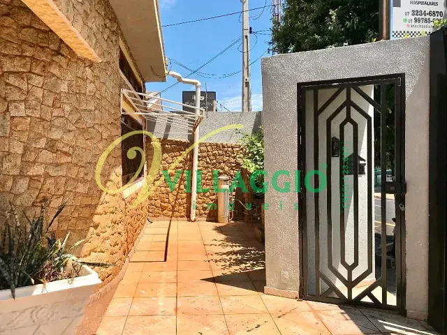 Casa com 260m² 4 quartos e 3 banheiros, à venda, no bairro Vila Santo Antônio em São José do Rio Preto