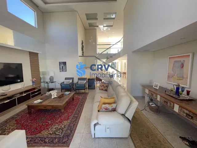 Casa com 651m² 4 quartos e 7 banheiros, à venda, no bairro Vivendas Do Arvoredo em Londrina