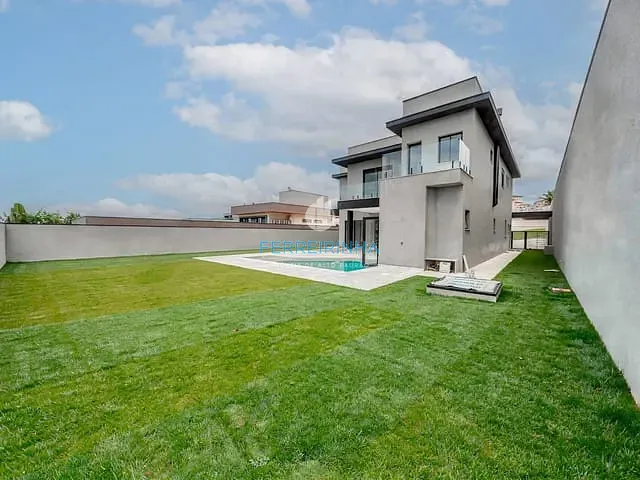 Casa com 900m² 5 quartos e 5 banheiros, à venda, no bairro Condomínio Reserva do Paratehy em São José dos Campos