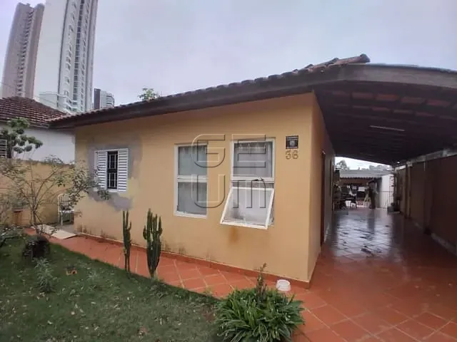 Casa com 273m² 3 quartos e 3 banheiros, à venda, no bairro Arco Íris em Londrina