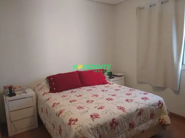 Casa com 250m² 5 quartos e 4 banheiros, à venda, no bairro Vila Betânia em São José dos Campos