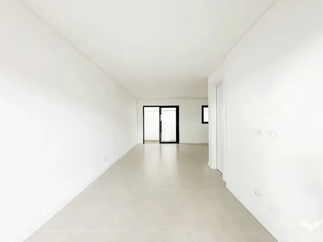 Sobrado 3 quartos e 2 banheiros, à venda, no bairro Santa Felicidade em Curitiba