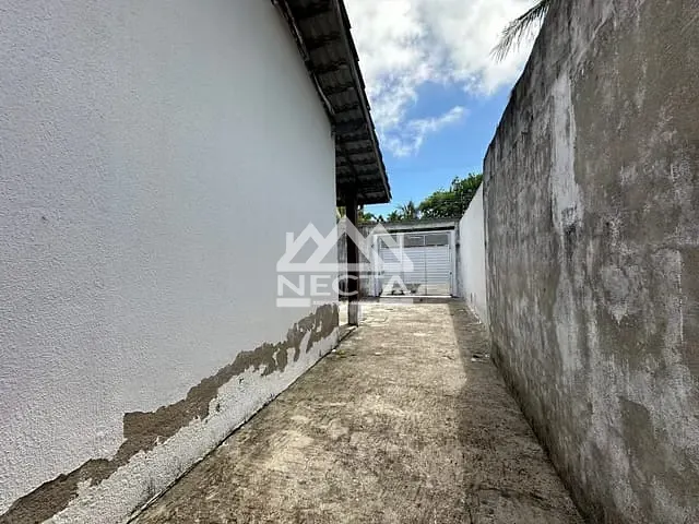 Casa com 300m² 2 quartos e 1 banheiro, à venda, no bairro Martim de Sá em Caraguatatuba