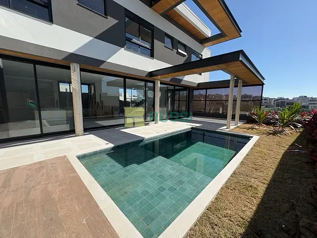 Casa 4 quartos e 6 banheiros, à venda, no bairro Condomínio Residencial Alphaville II em São José dos Campos