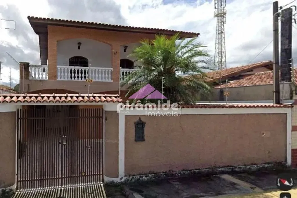 Casa, 4 quartos, 230 m² - Foto 2