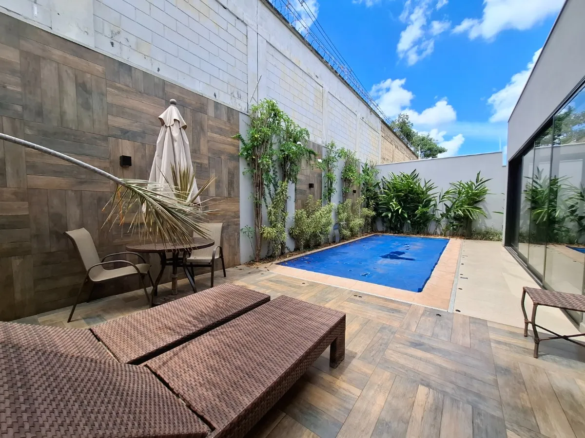 Casa no condomínio CONDOMINIO TERRAS DE SIENA para venda com 3 quartos, sendo 3 suítes, 250m²