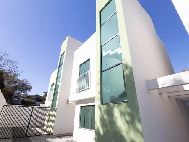 Casa 2 quartos e 2 banheiros, à venda, no bairro Santa Felicidade em Curitiba