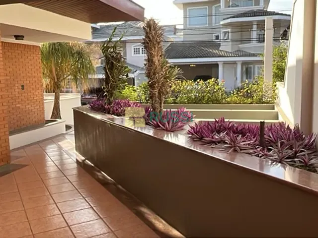 Casa com 360m² 4 quartos e 6 banheiros, à venda ou para alugar, no bairro Jardim das Colinas em São José dos Campos