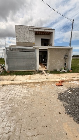 Casa 3 quartos e 3 banheiros, à venda, no bairro Cidade Jardim em Campos dos Goytacazes