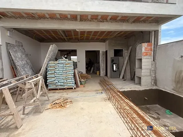 Casa 3 quartos e 3 banheiros, à venda, no bairro Cidade Jardim em Campos dos Goytacazes