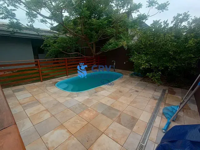 Casa com 501m² 3 quartos e 5 banheiros, à venda, no bairro Sun Lake Residence em Londrina