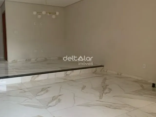 Casa 3 quartos e 3 banheiros, à venda, no bairro Rio Branco em Belo Horizonte