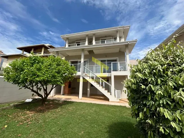Casa com 300m² 4 quartos e 3 banheiros, à venda, no bairro Residencial Fazenda Serrinha em Itatiba