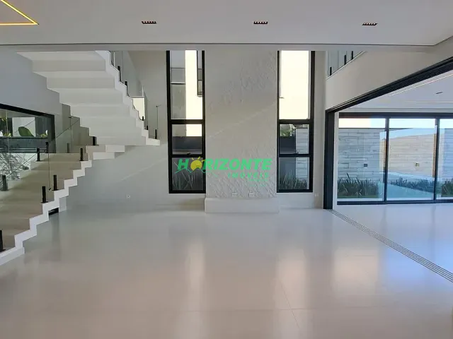 Casa com 535m² 4 quartos e 6 banheiros, à venda, no bairro urbanova em São José dos Campos