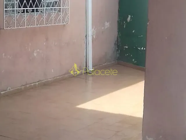 Casa com 260m² 2 quartos e 1 banheiro, à venda, no bairro Jardim Santa Luzia em Pindamonhangaba