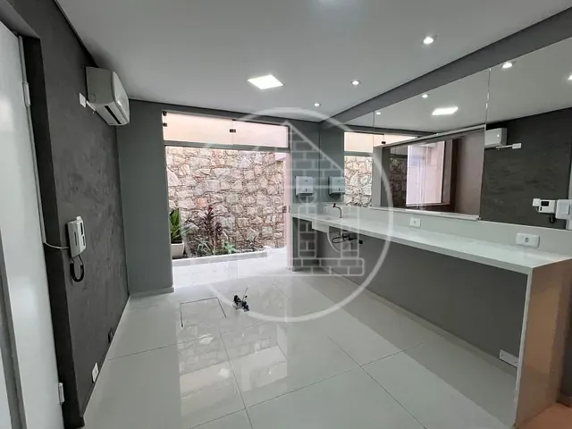 Casa com 150m², à venda ou para alugar, no bairro Mirandópolis em São Paulo