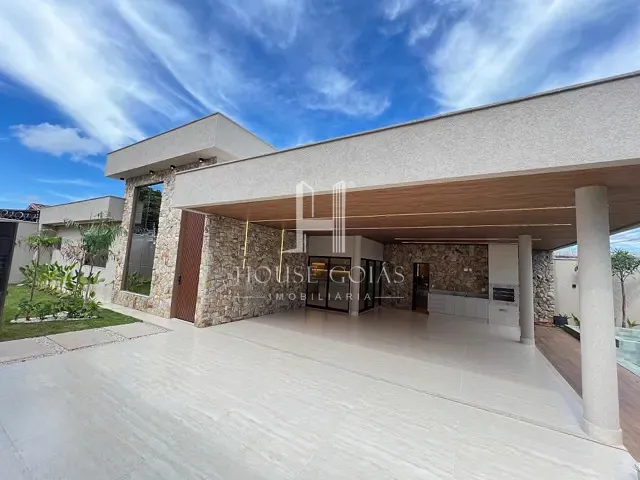 Casa com 378m² 4 quartos e 5 banheiros, à venda, no bairro Jardim Europa em Goiânia