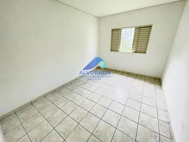 Casa com 250m² 3 quartos e 1 banheiro, à venda, no bairro Jardim Satélite em São José dos Campos