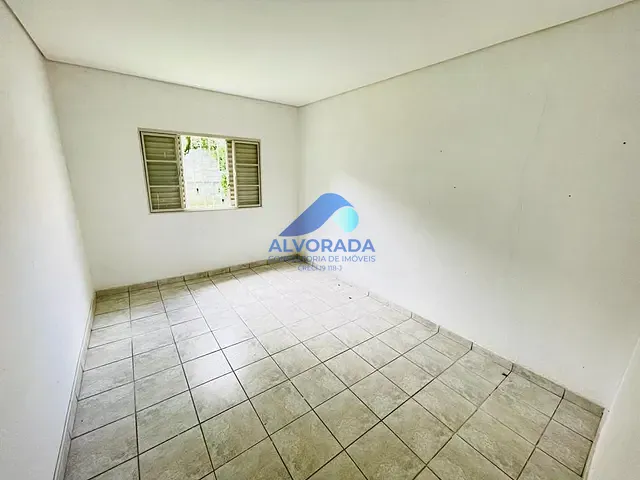 Casa com 250m² 3 quartos e 1 banheiro, à venda, no bairro Jardim Satélite em São José dos Campos
