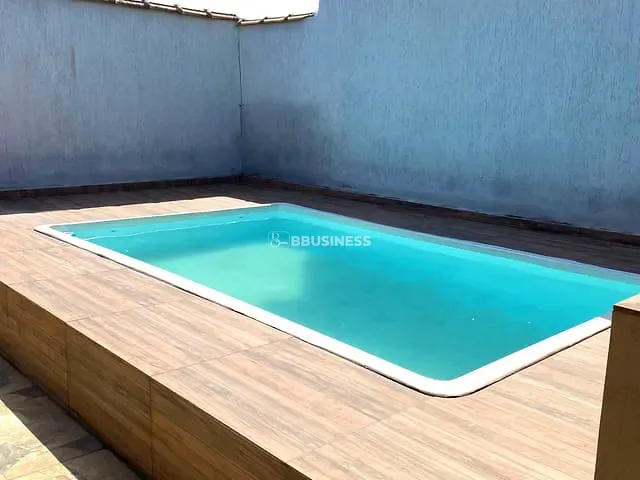 Casa 2 quartos e 1 banheiro, à venda, no bairro Santa Cruz em Rio de Janeiro