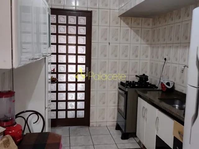 Casa com 125m² 2 quartos e 1 banheiro, à venda, no bairro Loteamento Residencial Andrade em Pindamonhangaba