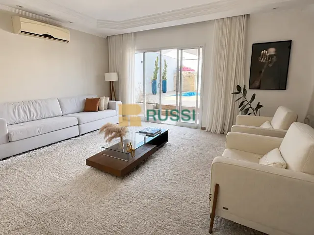 Casa 5 quartos e 6 banheiros, à venda, no bairro Jardim das Colinas em São José dos Campos