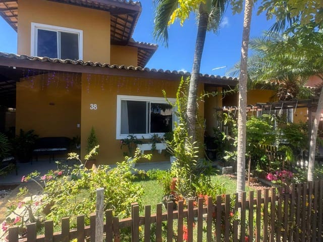 Casa com 250m² 3 quartos e 5 banheiros, à venda, no bairro Recreio Ipitanga em Lauro de Freitas