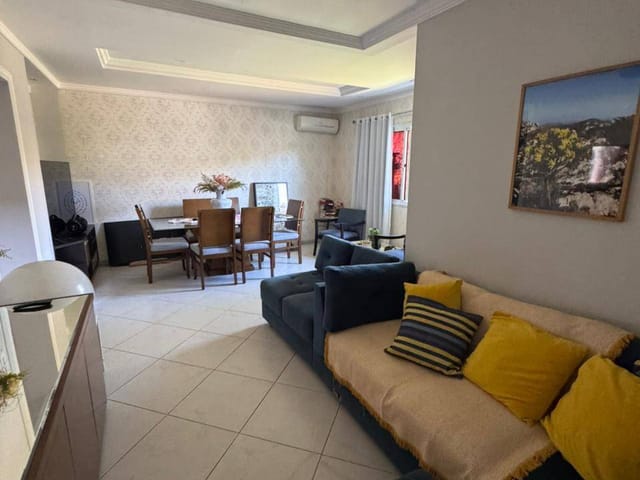 Casa com 250m² 3 quartos e 5 banheiros, à venda, no bairro Recreio Ipitanga em Lauro de Freitas