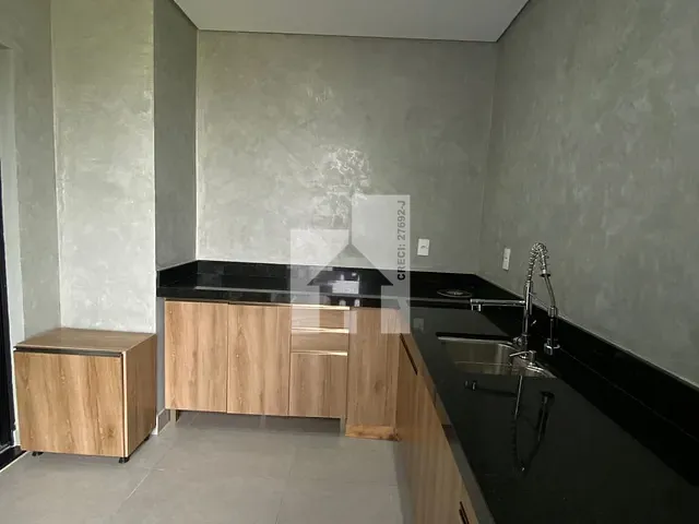 Casa com 300m² 3 quartos e 3 banheiros, à venda, no bairro Jardim Itália em Itupeva