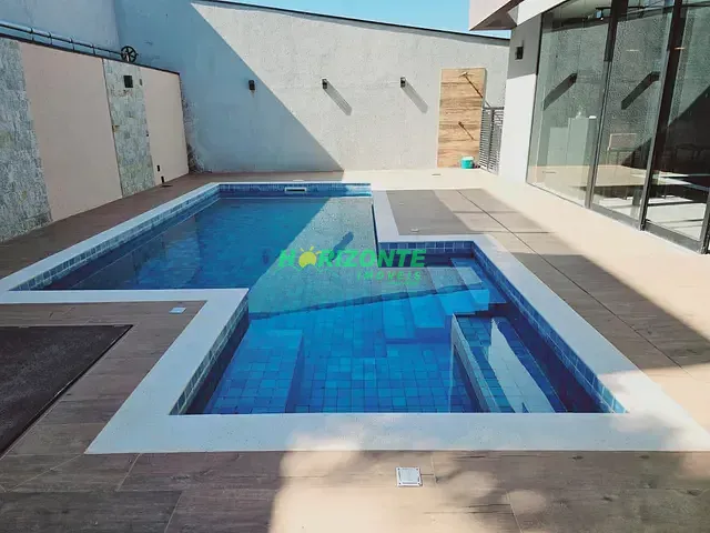 Casa com 496m² 5 quartos e 6 banheiros, à venda, no bairro urbanova em São José dos Campos