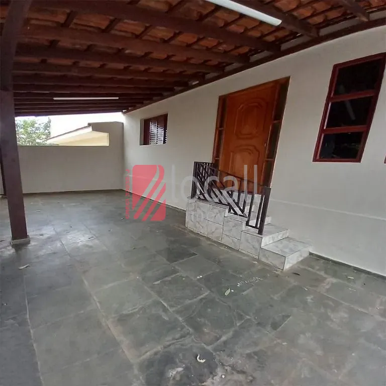 Casa com 2 quartos para aluguel, 70m² — foto 2 de 7