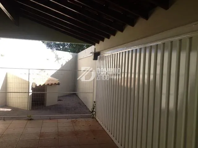 Casa com 300m², para alugar, no bairro Jardim São Bento em Uberaba