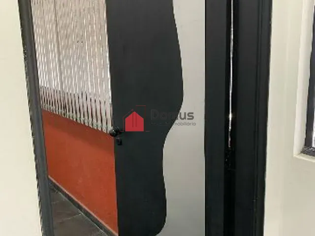 Casa com 1127m², para alugar, no bairro São Benedito em Guaratinguetá