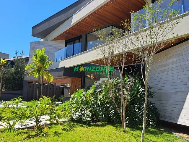 Casa com 955m² 5 quartos e 8 banheiros, à venda, no bairro urbanova em São José dos Campos