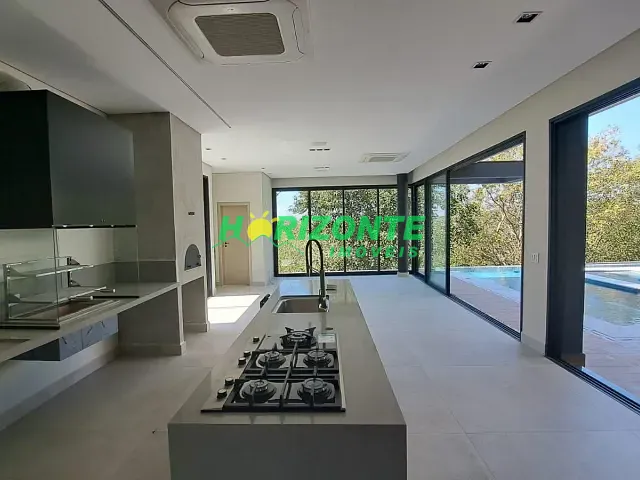 Casa com 955m² 5 quartos e 8 banheiros, à venda, no bairro urbanova em São José dos Campos
