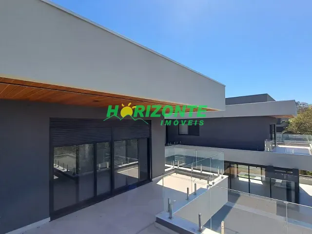 Casa com 955m² 5 quartos e 8 banheiros, à venda, no bairro urbanova em São José dos Campos
