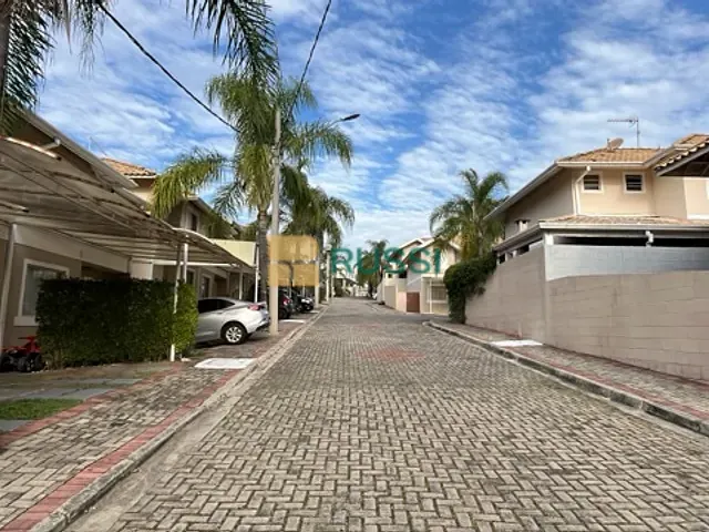 Casa 3 quartos e 3 banheiros, à venda ou para alugar, no bairro Urbanova VI em São José dos Campos